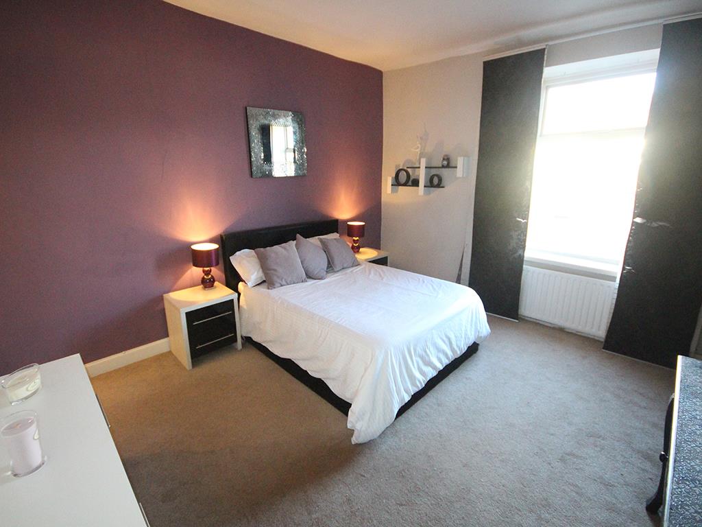 2 bedroom mid terrace house For Sale in Burnley - IMG_1124.jpg